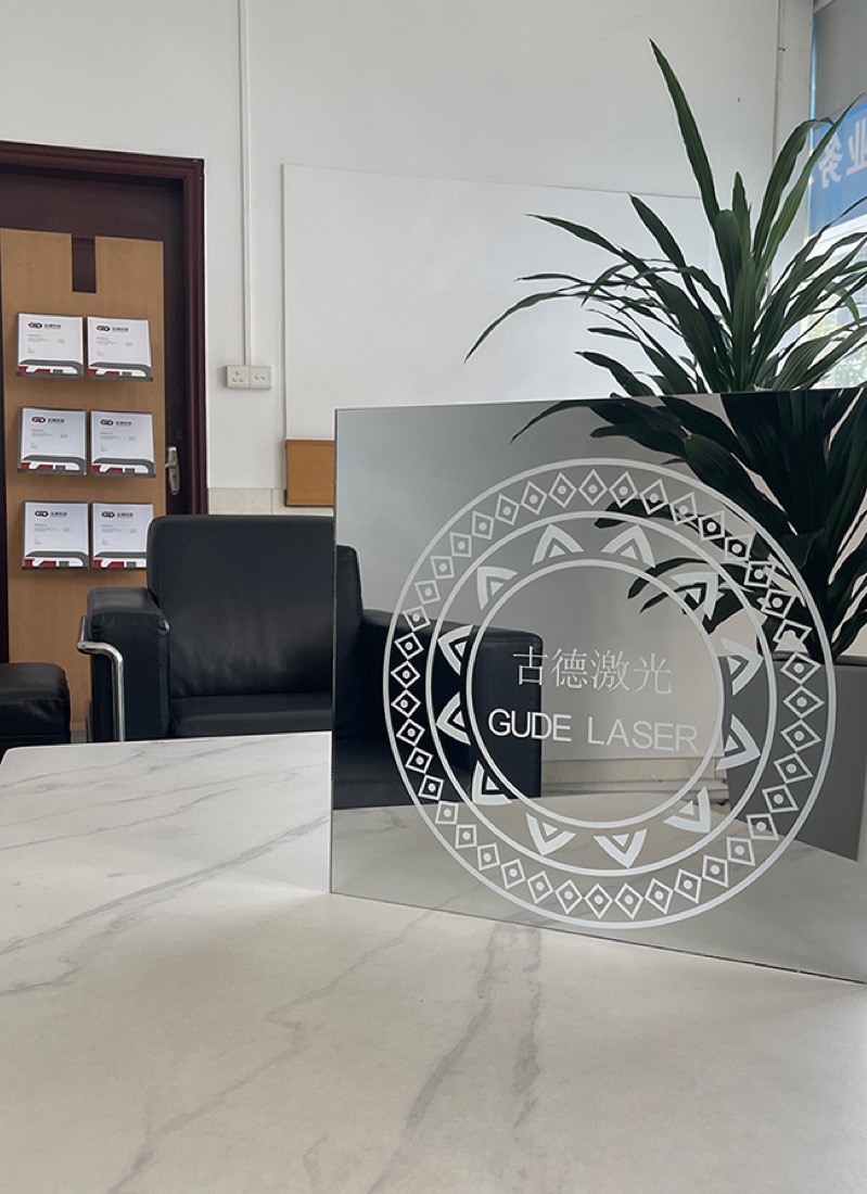 Pièce réalisée sur une machine Glass Lasers