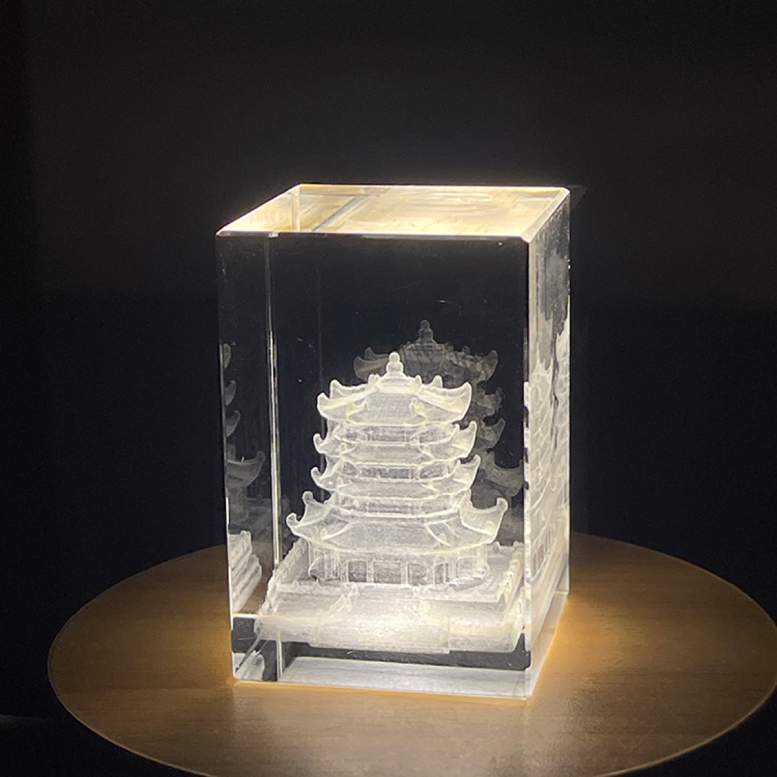 Pièce réalisée sur une machine Glass Lasers